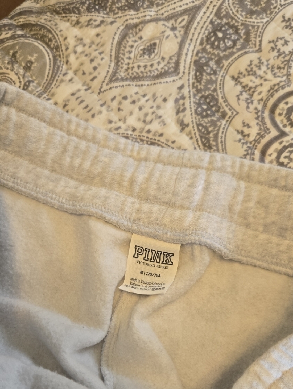 PINK Victoria's Secret Gray and Pink Colorblock Jogger Sweatpants - Picture 4 of 4
